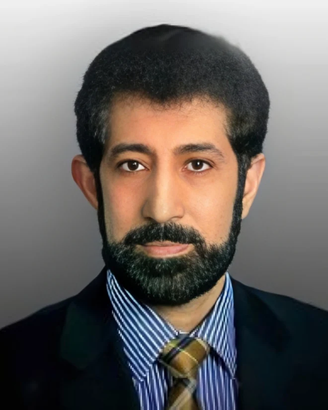 Portrait of Prof. Dr. Mahmood Ayyaz